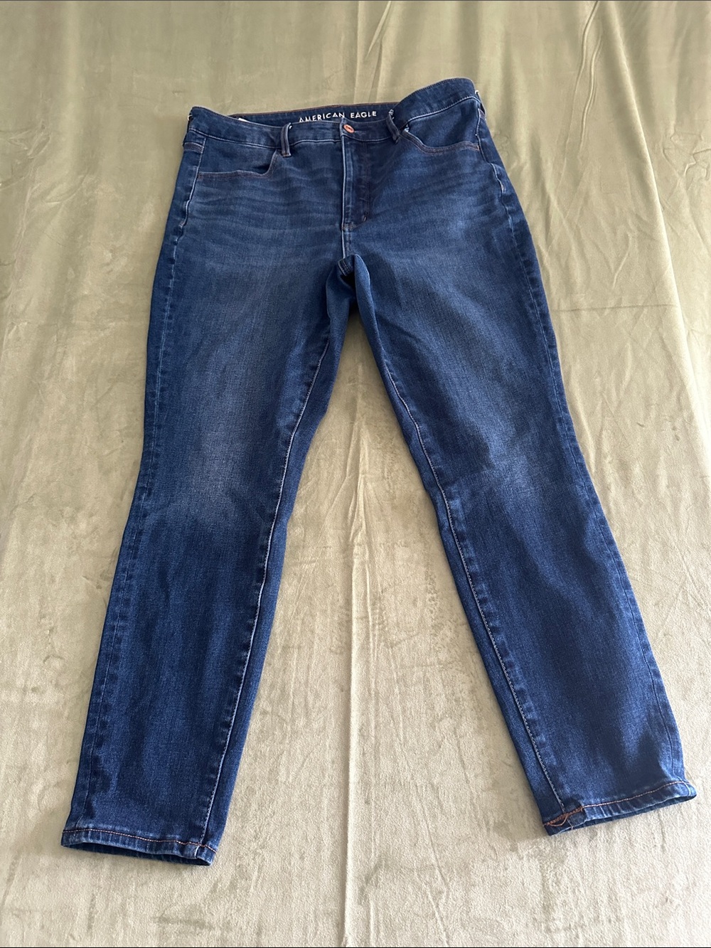 #962 American Eagle Outfitters Women's Dark Blue Skinny Jeans